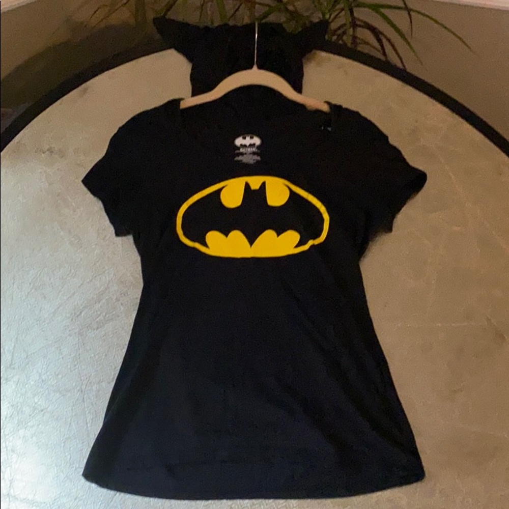 DC comics Batman T-shirt with hood